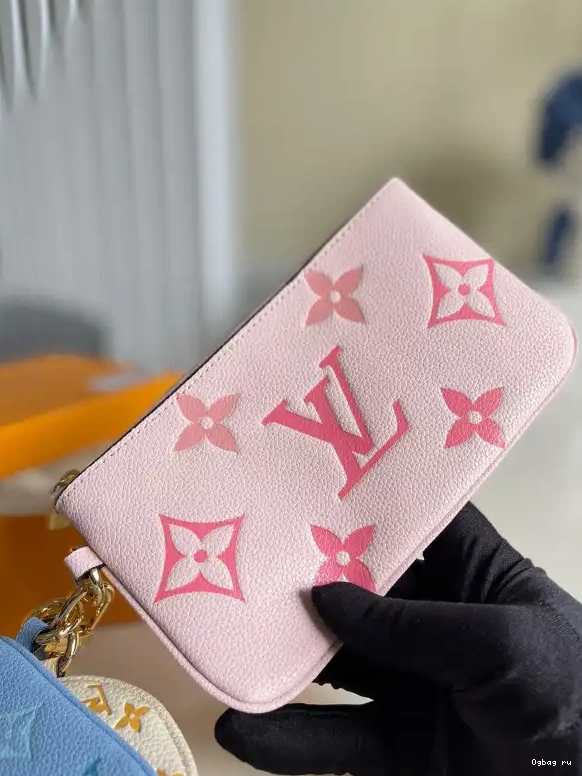 NTRIO LOUIS VUITTON POUCH 0703